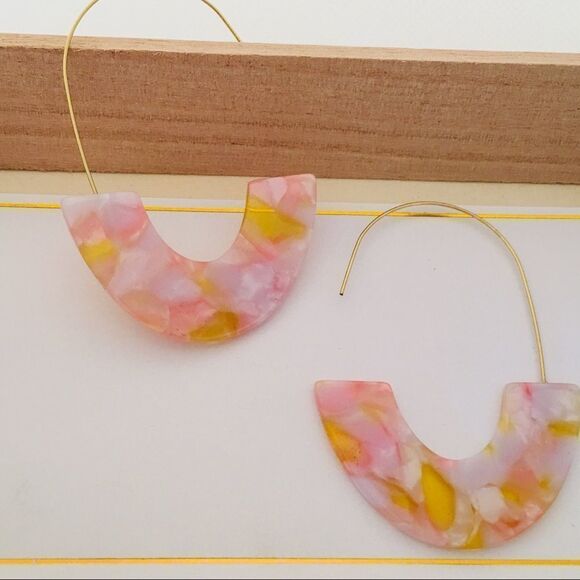Blush Marble Acetate Semi-Circle Drop Earrings NWT - Picture 5 of 8